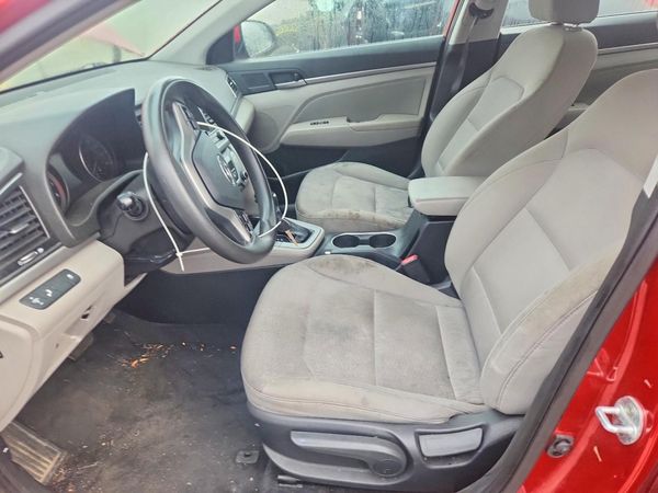 2018 HYUNDAI ELANTRA — DENT