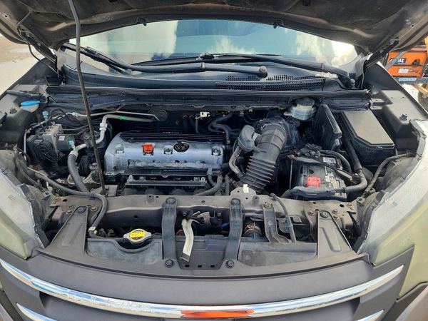 2014 HONDA CRV EX — Engine bay