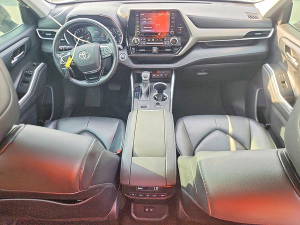 2021 TOYOTA HIGHLANDER XLE — CKPT