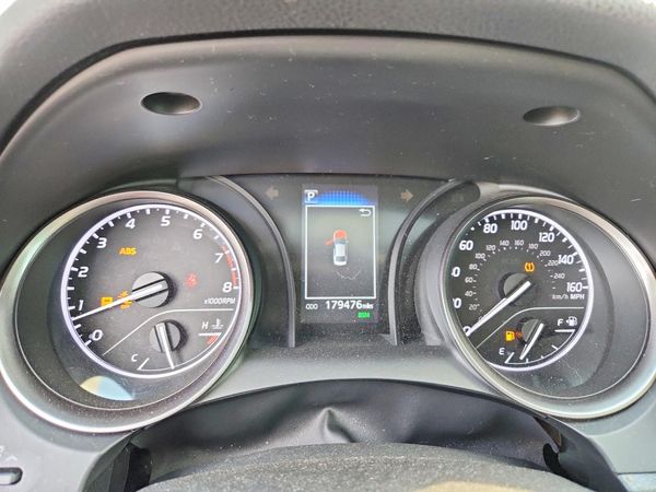 2021 TOYOTA CAMRY SE + Convenient Pkg — ODOM