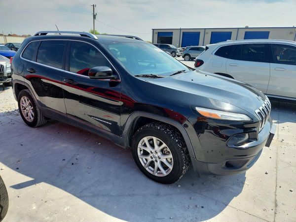 2015 JEEP CHEROKEE Latitude — Passenger 3/4