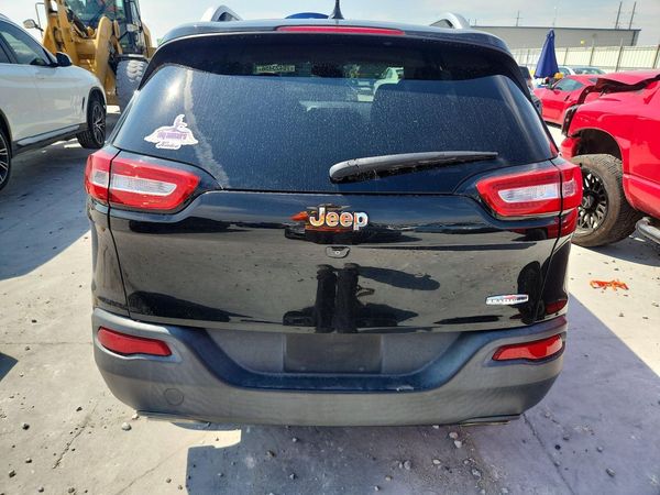 2015 JEEP CHEROKEE Latitude — DIRR