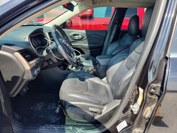 2015 JEEP CHEROKEE Latitude — DENT