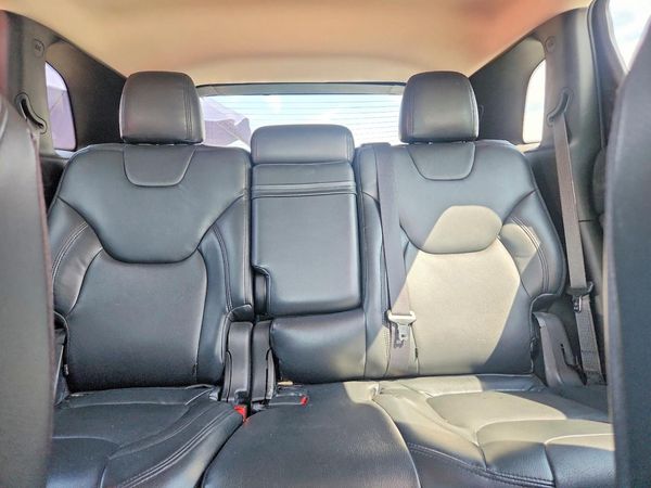2015 JEEP CHEROKEE Latitude — SUVN