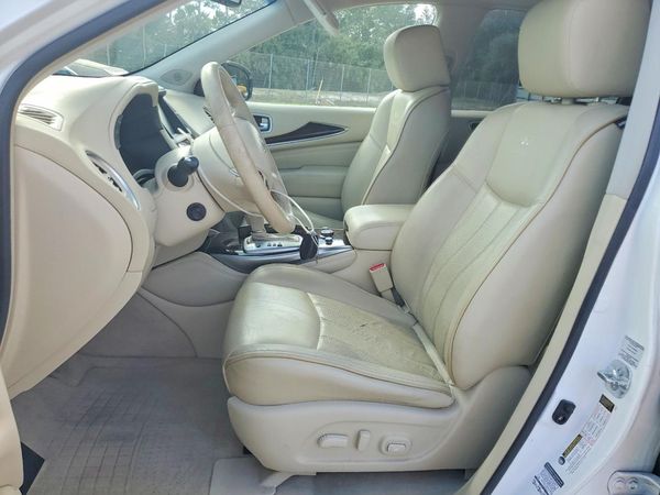 2014 INFINITI QX60 — DENT