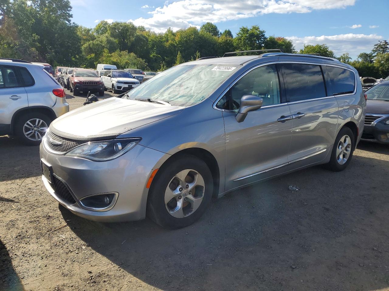 2017 CHRYSLER PACIFICA Touring L Plus — Front 3/4