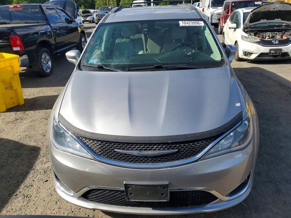 2017 CHRYSLER PACIFICA Touring L Plus — DIRF