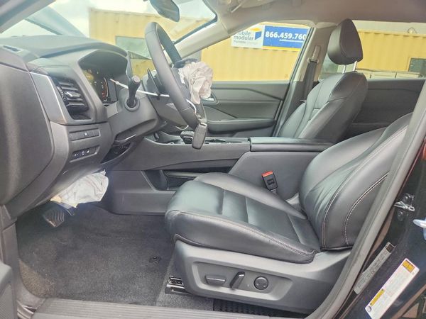 2026 NISSAN ROGUE SL — DENT