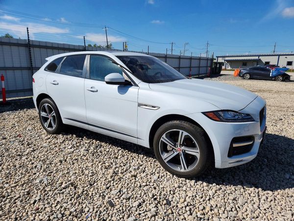 2017 JAGUAR F-PACE R-Sport — Passenger 3/4