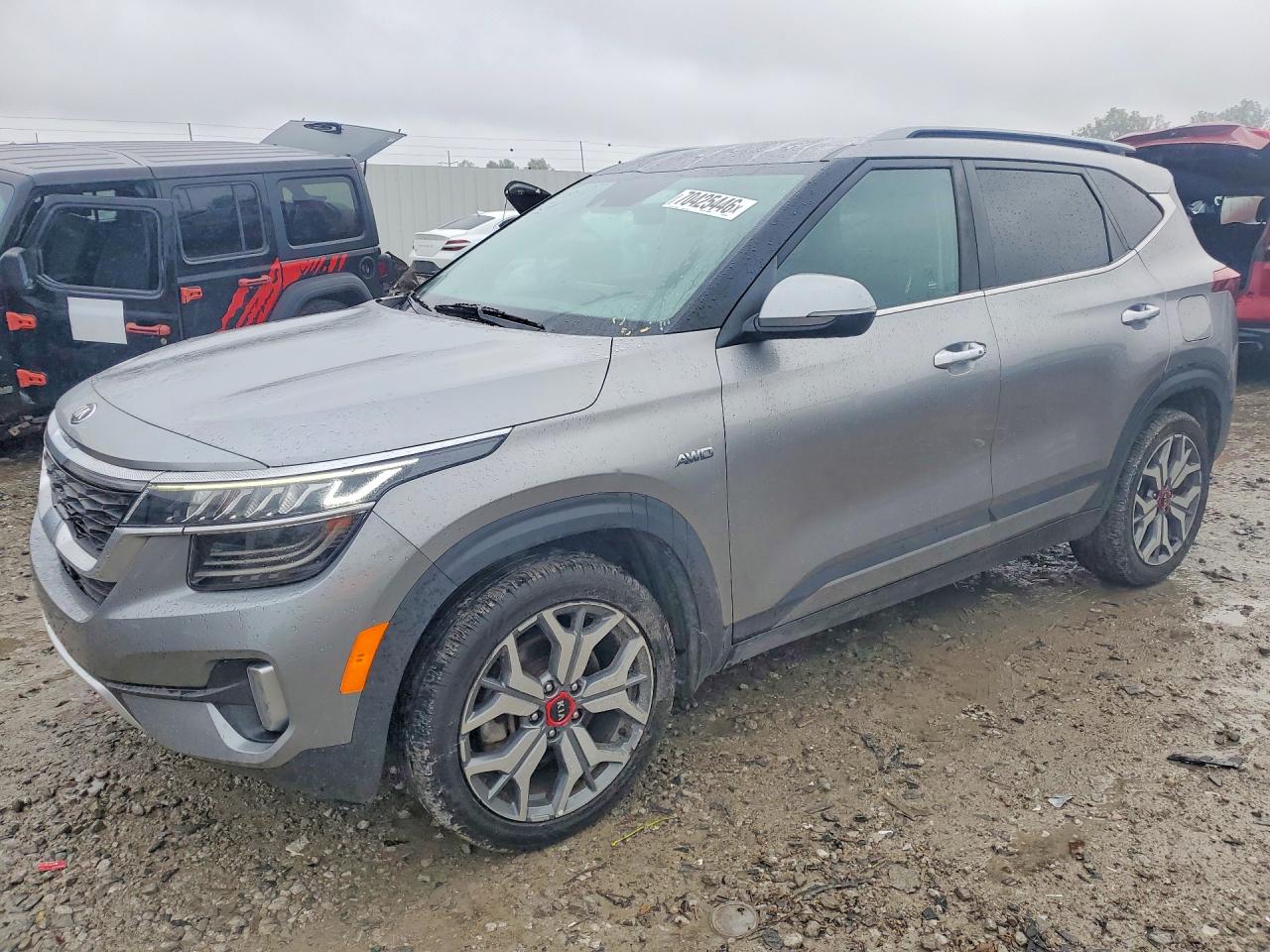 2021 KIA SELTOS SX — Front 3/4