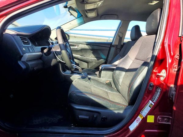 2016 TOYOTA CAMRY — DENT