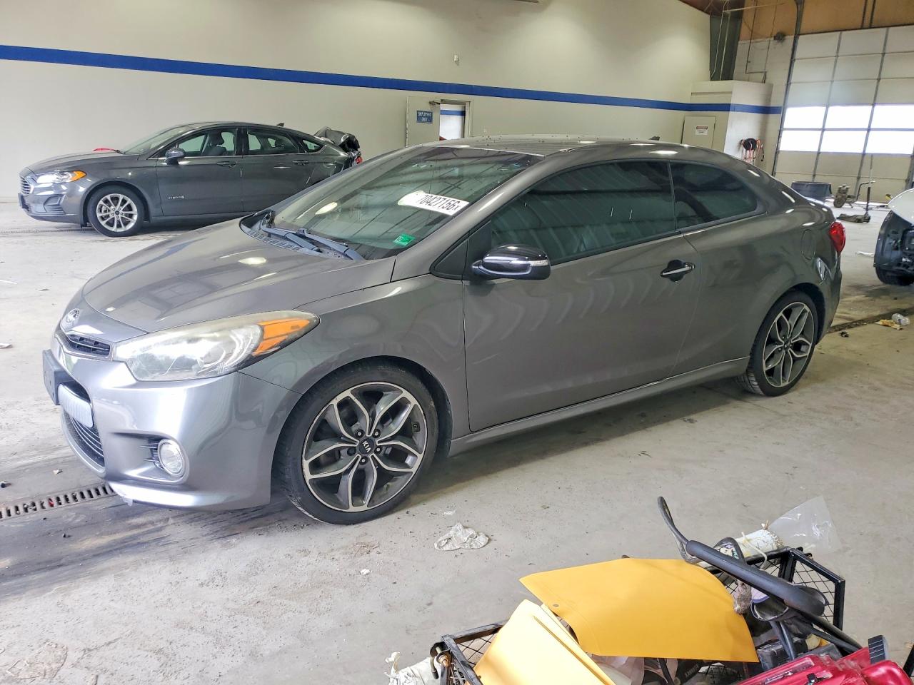 2015 KIA FORTE KOUP TOP (High) — Front 3/4