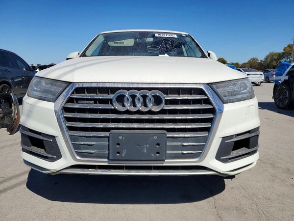 2017 AUDI Q7 quattro Premium Plus — DIRF