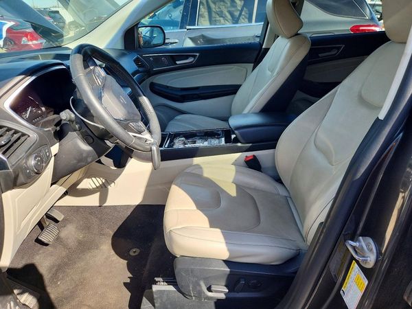 2020 FORD EDGE Titanium — DENT
