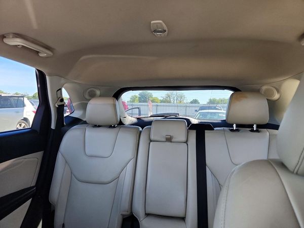 2020 FORD EDGE Titanium — SUVN