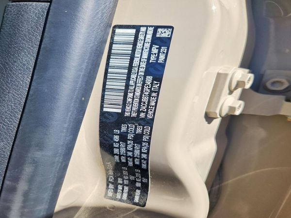 2016 JEEP RENEGADE — VINS