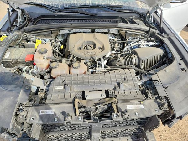 2024 JEEP GRAND CHEROKEE Limited 4XE — Engine bay