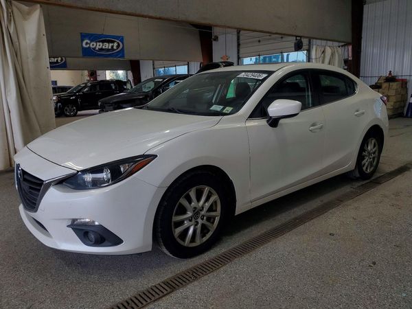 2016 MAZDA 3 — DSFA — Front 3/4