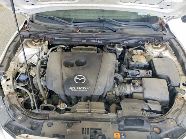 2016 MAZDA 3 Touring/GS — Engine bay