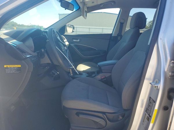 2015 HYUNDAI SANTA FE GL — DENT