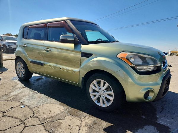 2012 KIA SOUL GL — Passenger 3/4