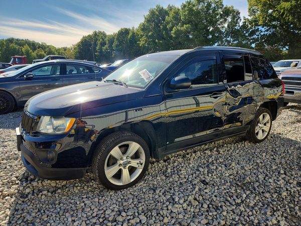 2012 JEEP COMPASS Sport — Front 3/4