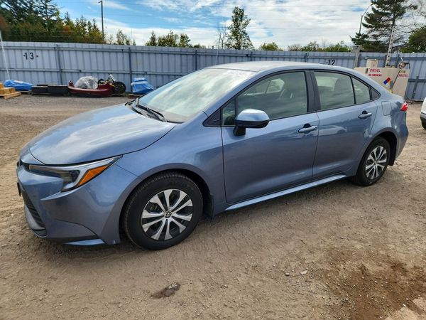 2026 TOYOTA COROLLA — Front 3/4