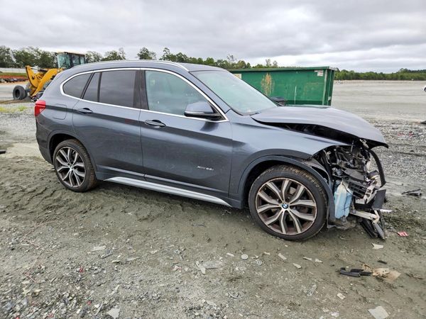 2018 BMW X1 xDrive28i — Passenger 3/4