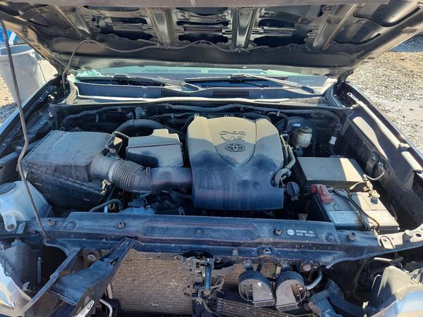 2017 TOYOTA TACOMA — Engine bay