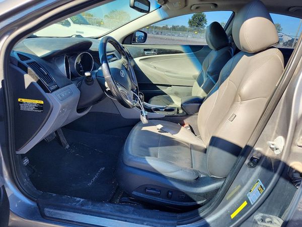 2014 HYUNDAI SONATA — DENT