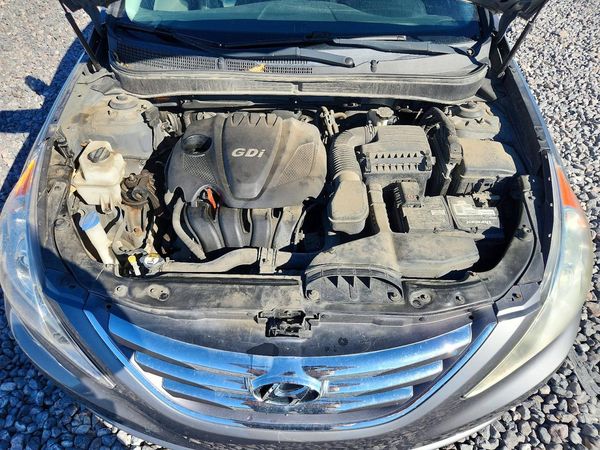 2014 HYUNDAI SONATA — Engine bay