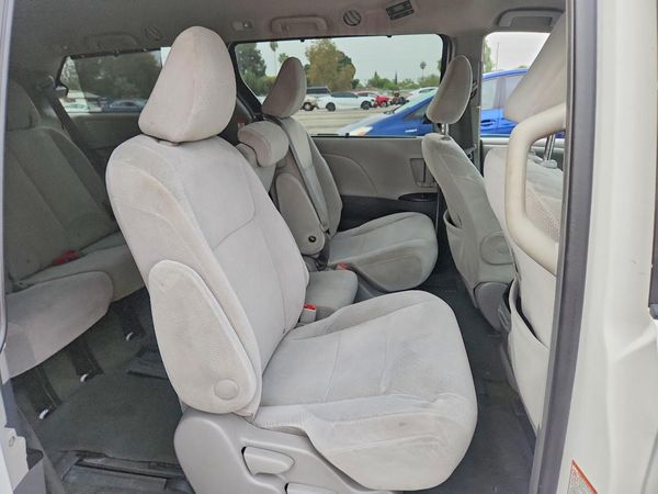 2015 TOYOTA SIENNA — PSRS
