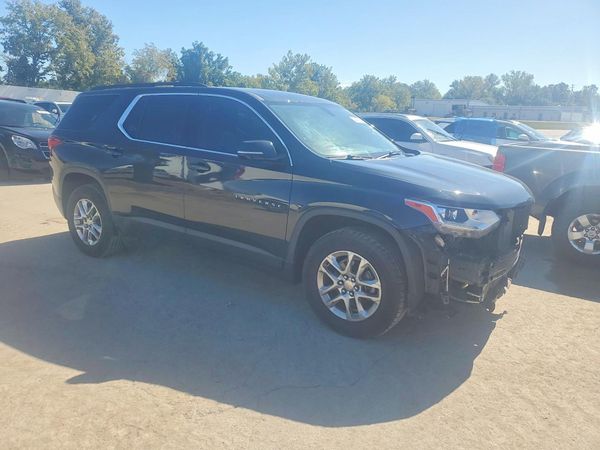2020 CHEVROLET TRAVERSE LT — Passenger 3/4