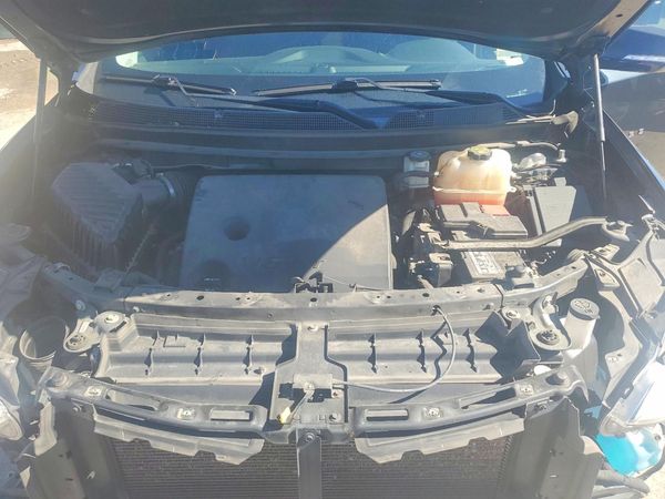 2020 CHEVROLET TRAVERSE LT — Engine bay
