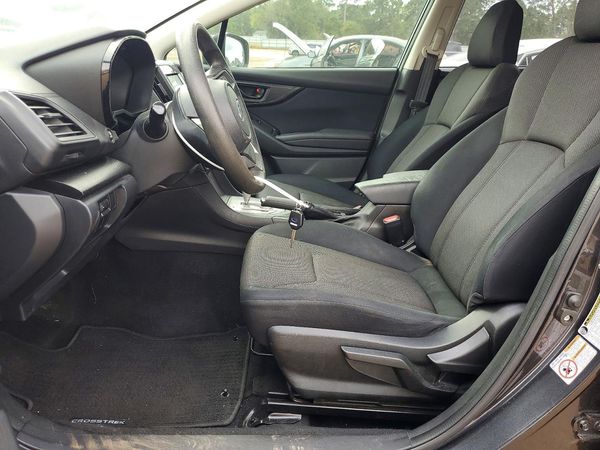 2018 SUBARU CROSSTREK Base — DENT