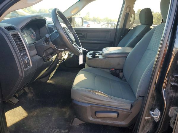 2016 RAM 1500 ST — DENT