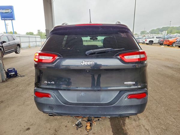 2015 JEEP CHEROKEE Latitude — DIRR