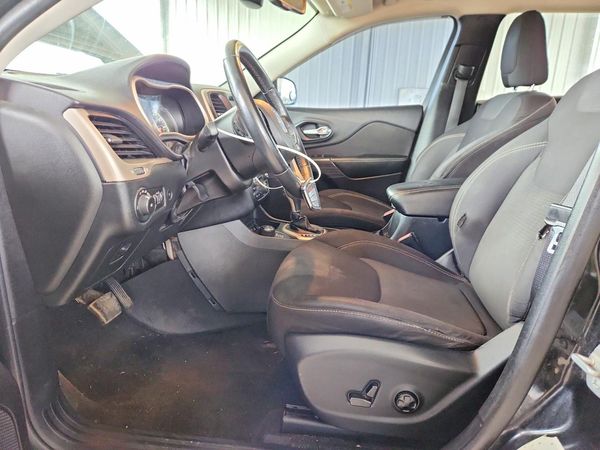 2015 JEEP CHEROKEE Latitude — DENT