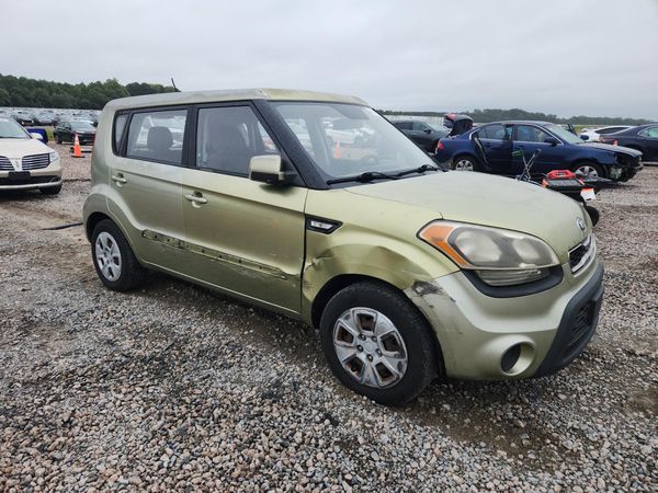 2013 KIA SOUL All Trims — Passenger 3/4