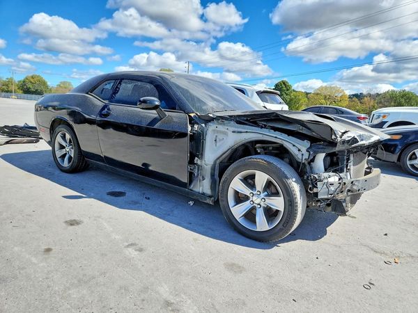2019 DODGE CHALLENGER SXT — Passenger 3/4