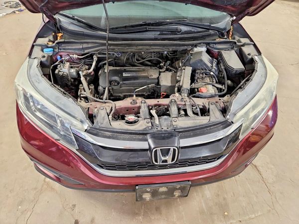 2015 HONDA CRV LX — Engine bay