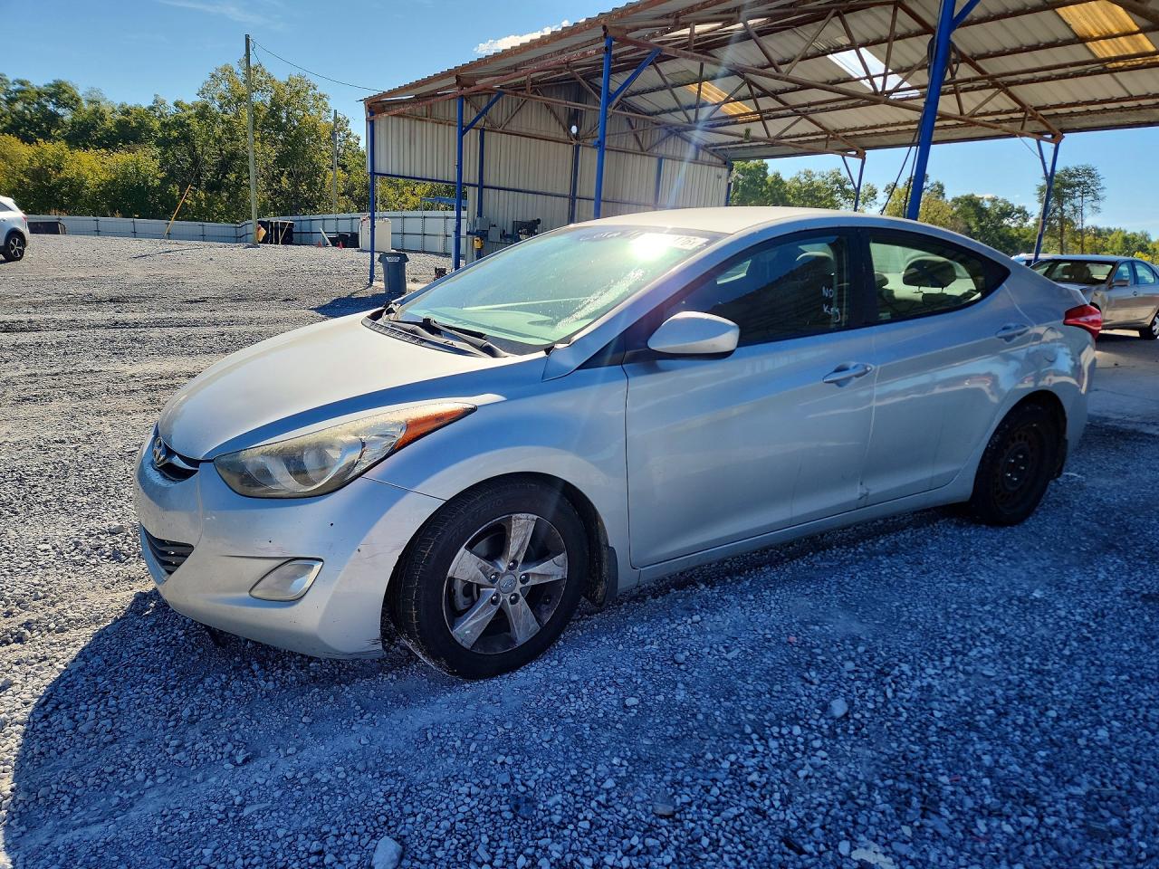 2013 HYUNDAI ELANTRA — Front 3/4