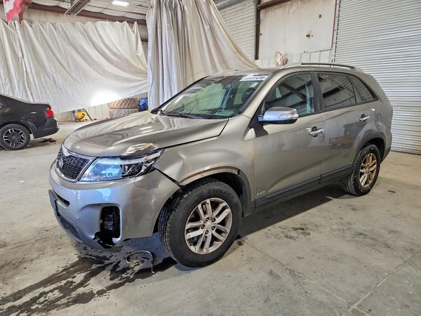 2015 KIA SORENTO — DSFA — Front 3/4
