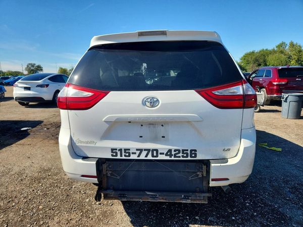 2018 TOYOTA SIENNA LE — DIRR