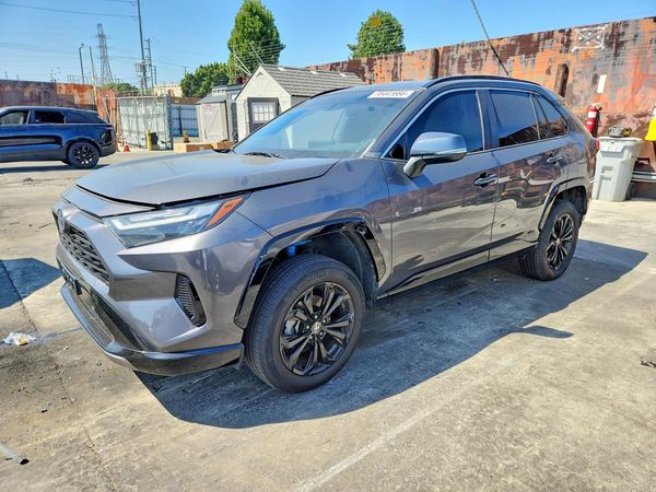 2022 TOYOTA RAV4 — DSFA — Front 3/4
