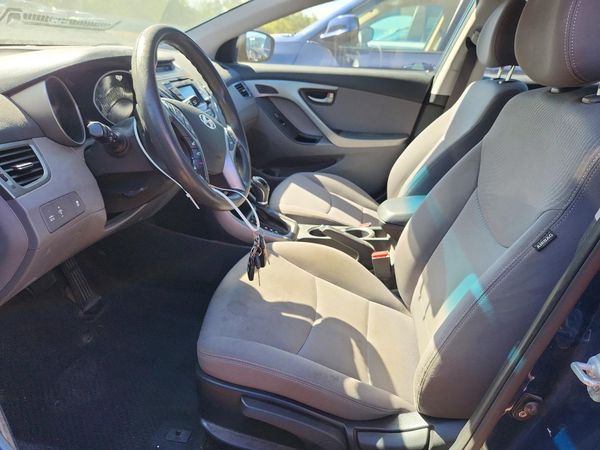 2015 HYUNDAI ELANTRA GLS(Middle) — DENT