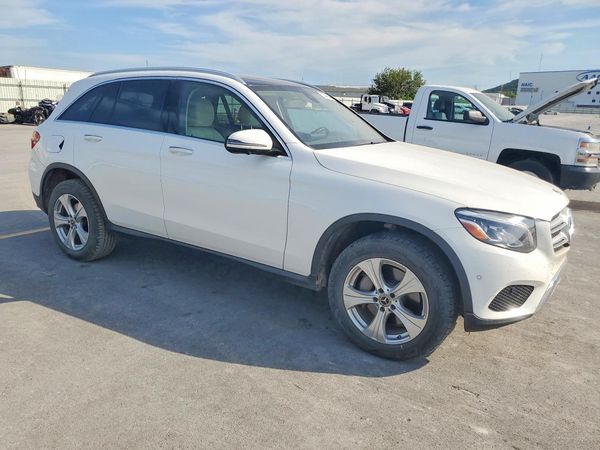 2018 MERCEDES-BENZ GLC GLC 300-4M — Passenger 3/4