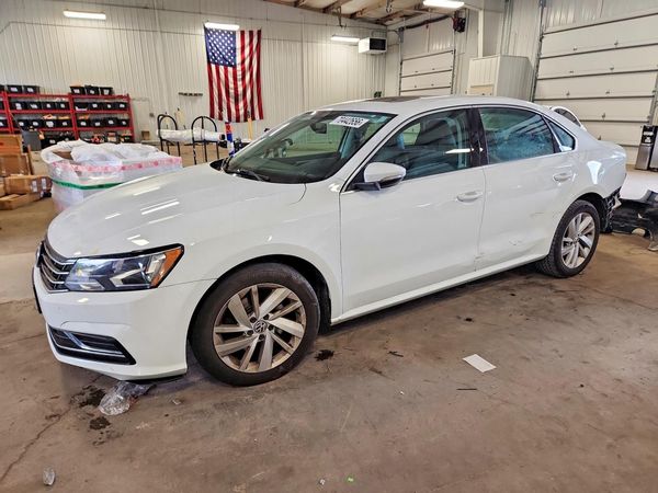 2018 VOLKSWAGEN PASSAT — DSFA — Front 3/4