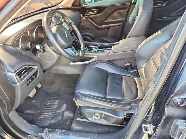 2019 JAGUAR F-PACE Prestige — DENT