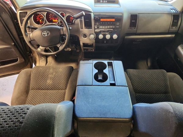 2012 TOYOTA TUNDRA SR5 — CKPT